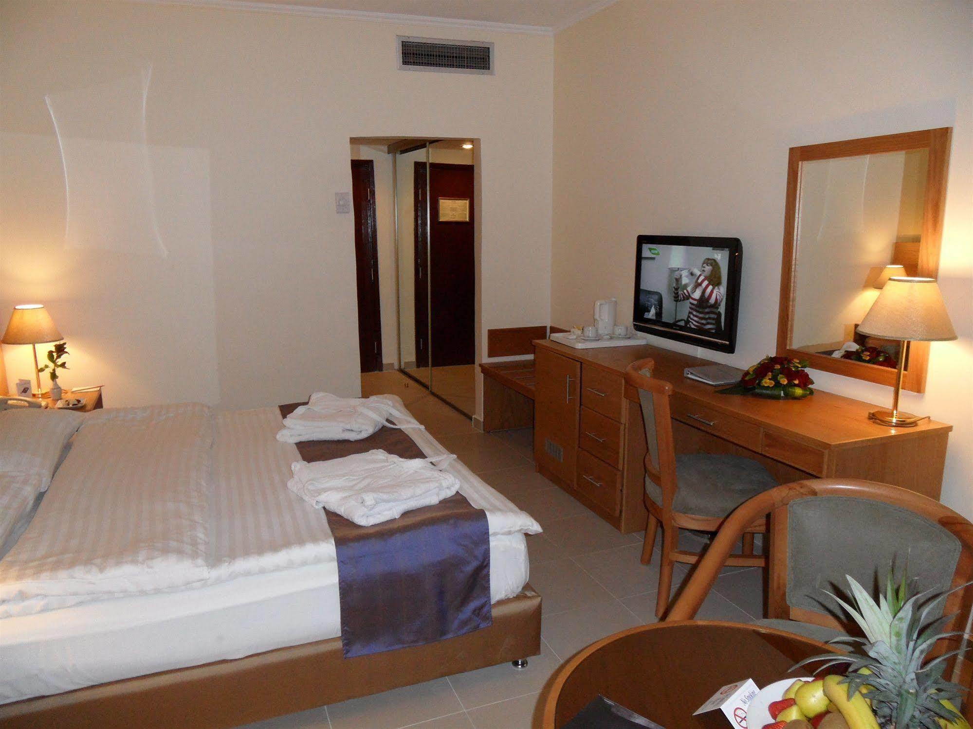 Aqaba Gulf Hotel Extérieur photo